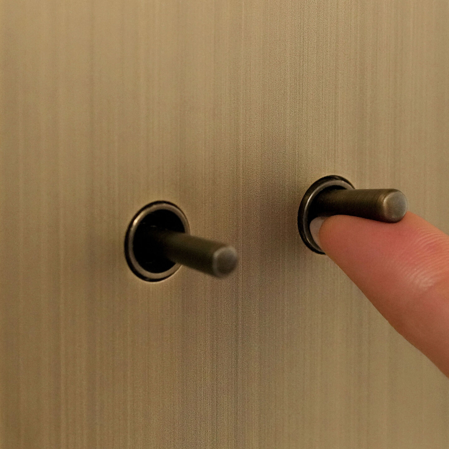 Aviena Square Keypad - HW-AV-KP-S-AB