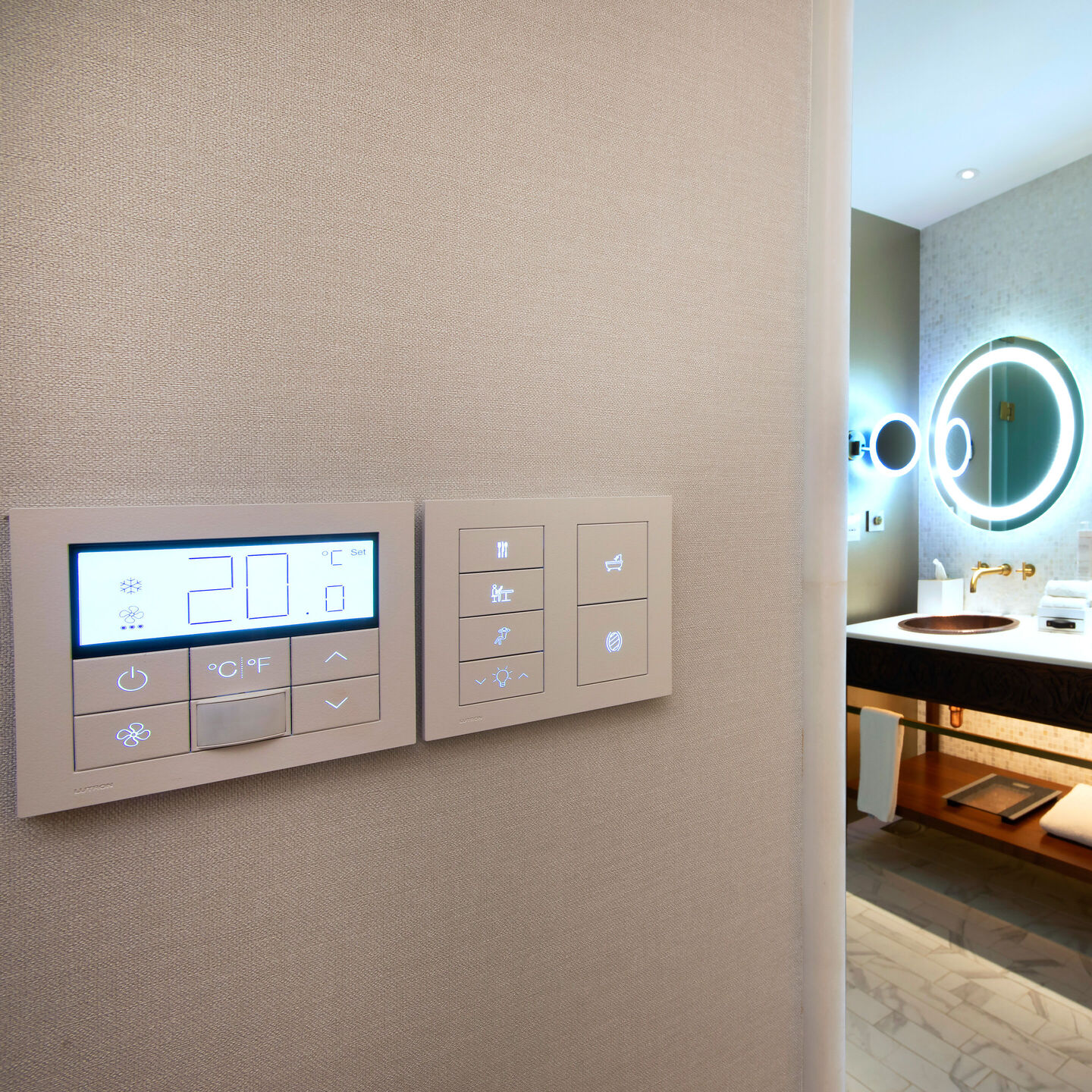 myRoom XC Palladiom Rectangle Keypad - MWP-U-4W-BE