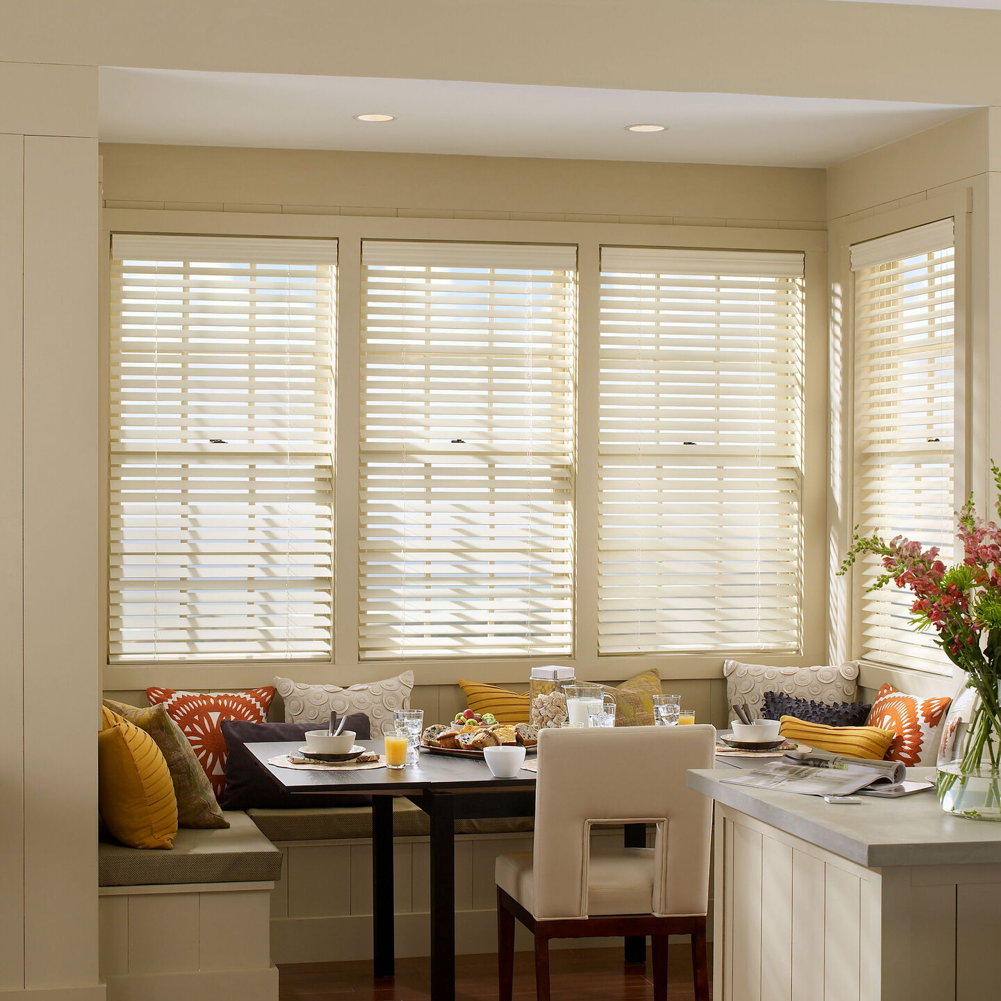 Sivoia Wood Blinds – Independent Motorized Lift & Tilt, Wood Valance - sivoia-woodvalance-independent-mlt-wood-blinds